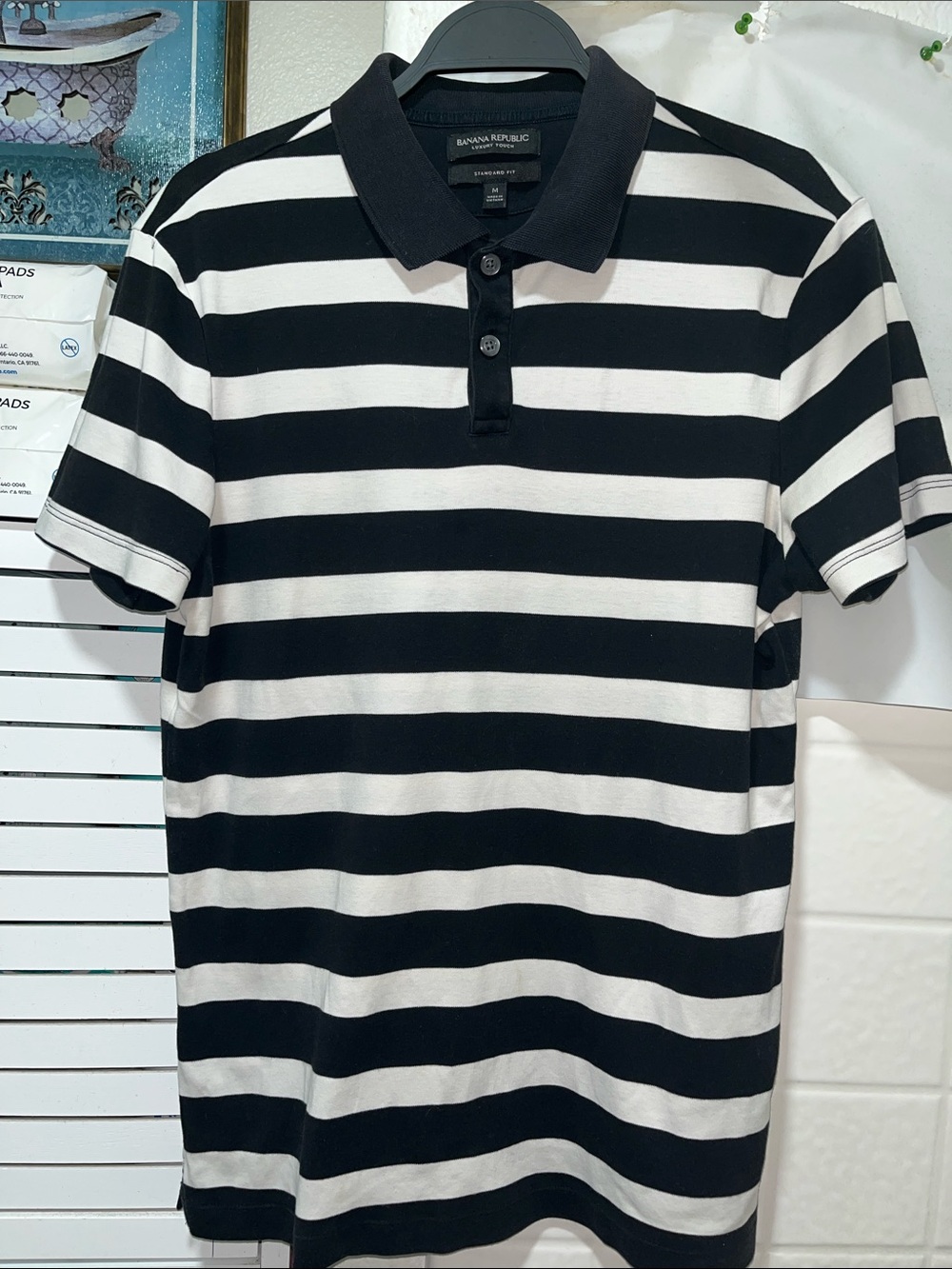 Preowned Banana Republic Luxury Touch Standard Fit Size Small .